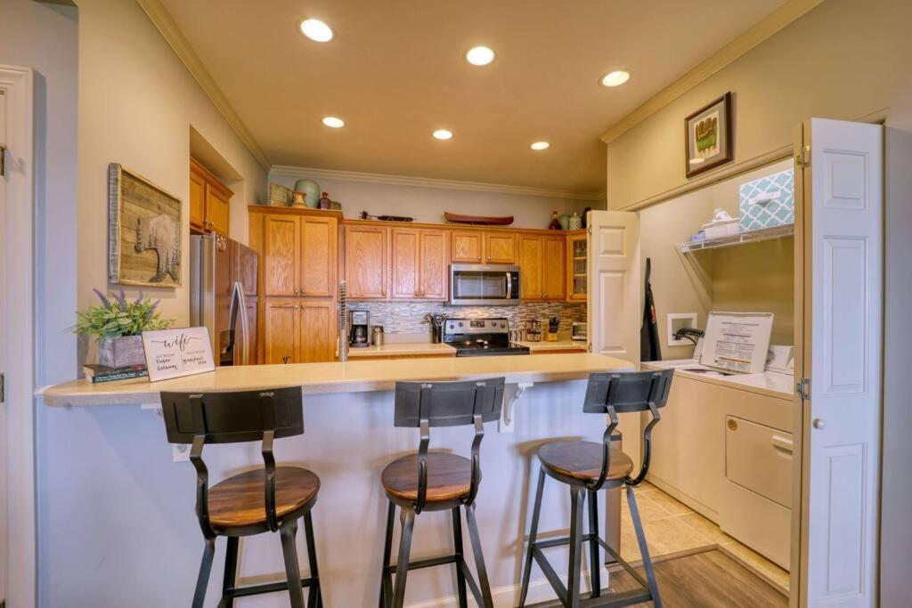 Bucket List Views Sugar Mountain Private Condo - 2Bed, 2Bath, Sleeps 6, Panoramic Views Of Mountains From Large Deck, Short Drive To Shopping, Restaurants, Cafes & Banner Elk Town 外观 照片