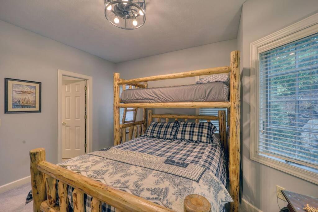 Bucket List Views Sugar Mountain Private Condo - 2Bed, 2Bath, Sleeps 6, Panoramic Views Of Mountains From Large Deck, Short Drive To Shopping, Restaurants, Cafes & Banner Elk Town 外观 照片